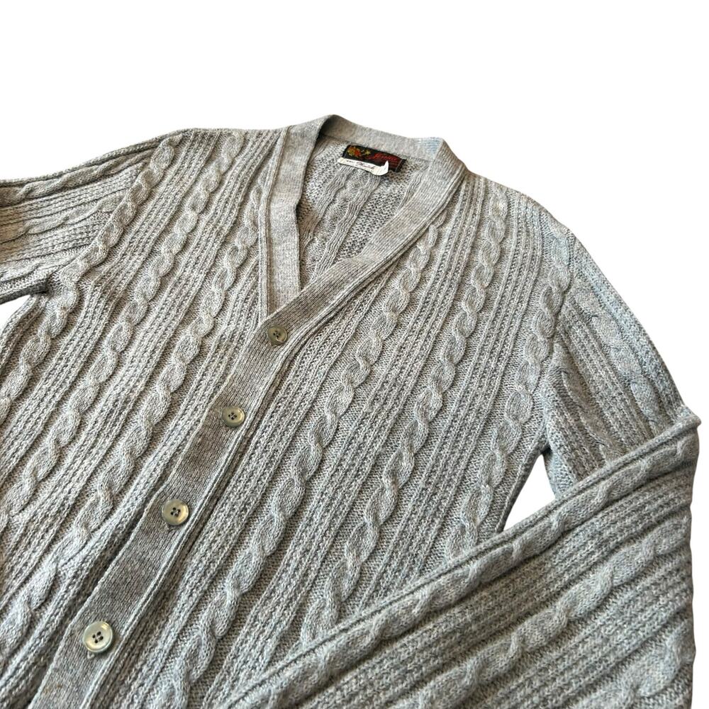 Vintage 60s Gray Cable Knit Cardigan Acrylic Sz M - Picture 11 of 11